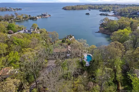 86 Delafield Island Rd, Darien, CT 06820
