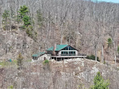 110 Ichabod Ln, Burlington, CT 06013
