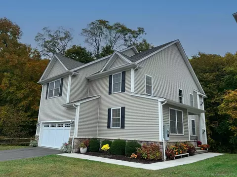 19 Forest Way #19, Bethel, CT 06801
