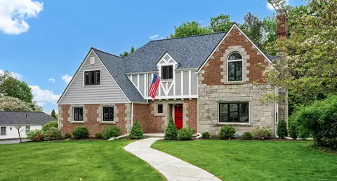 109 Ledgewood Rd, West Hartford, CT 06107