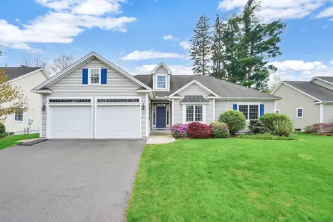 22 Mulberry Ln #22, Manchester, CT 06040