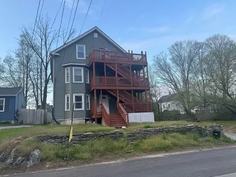65-67 Smith St, Putnam, CT 06260