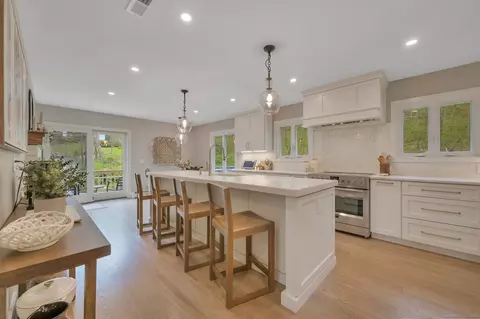 35 Katrina Cir, Bethel, CT 06801