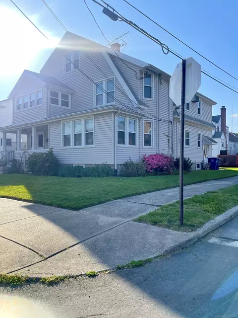 114 Overland Ave, Bridgeport, CT 06606