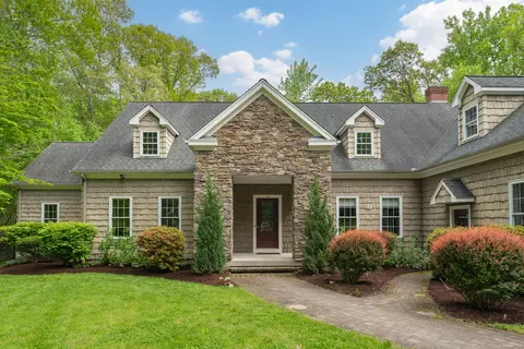 190 Murray Ln, Guilford, CT 06437