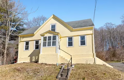 598 E Main St, Middletown, CT 06457