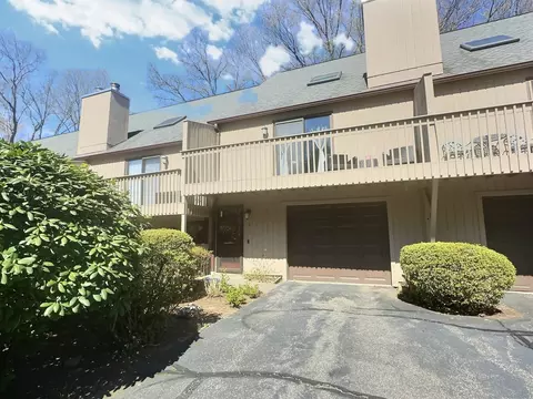 29 Moss Ave #6, Seymour, CT 06483