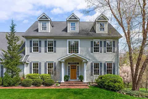 20 Angelas Way, Burlington, CT 06013
