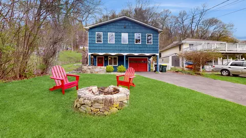 14 Lavelle Ave, New Fairfield, CT 06812