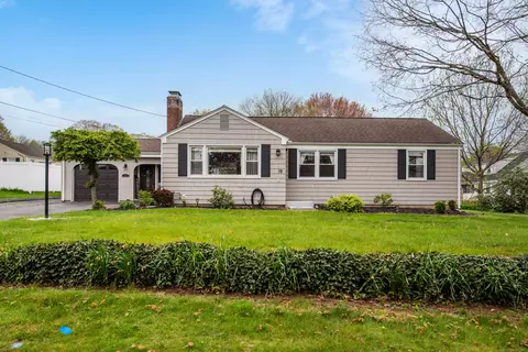 19 Griswold Rd, Wethersfield, CT 06109