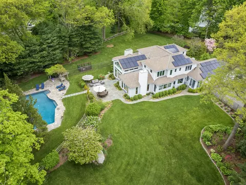 15 Darbrook Rd, Westport, CT 06880