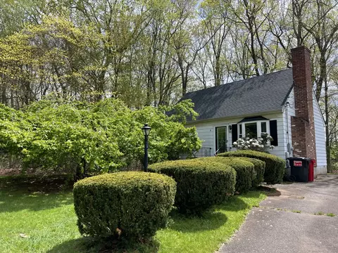 183 Stoneycrest Dr, Meriden, CT 06450