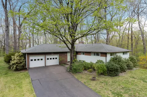 78 Daffodil Ln, Meriden, CT 06450