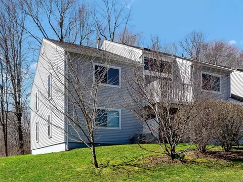 9 Brookwood Dr #A, Rocky Hill, CT 06067