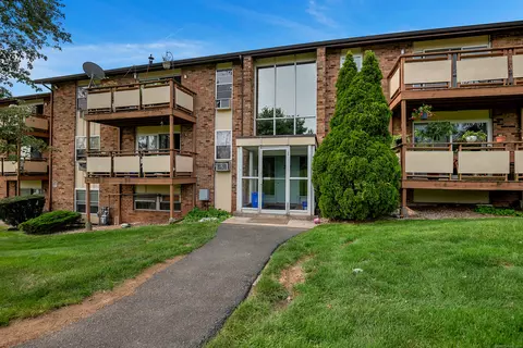 45 Jefferson Rd #5-17, Branford, CT 06405