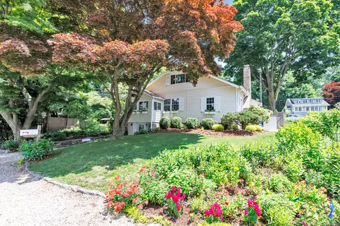 209 Compo Rd S, Westport, CT 06880