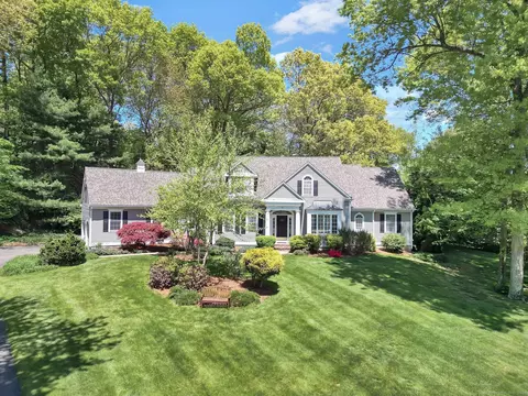 47 Leigh Gate Rd, Glastonbury, CT 06033
