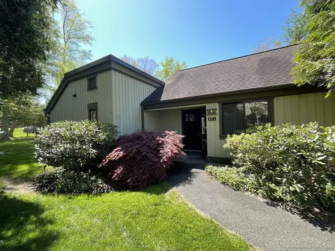 979 Heritage Vlg #A, Southbury, CT 06488