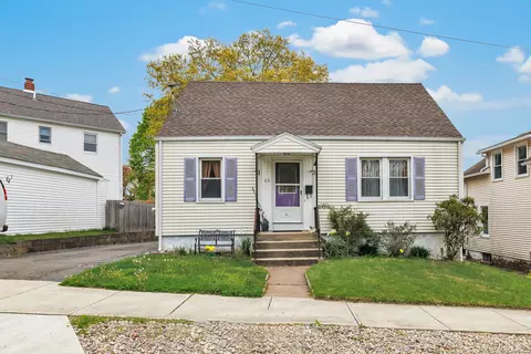 86 Clarendon St, East Haven, CT 06512