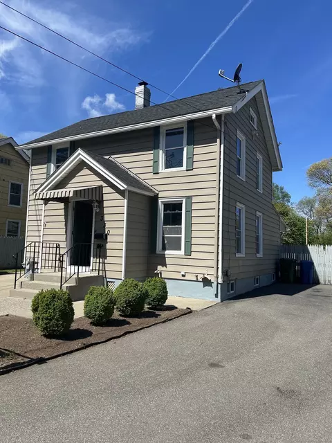 330 Washington St, Wallingford, CT 06492