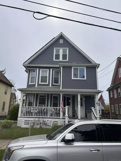 377-379 Carroll Ave, Bridgeport, CT 06607