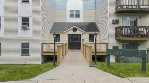 46 Taylor St #305, Stamford, CT 06902