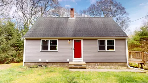 280 Cossaduck Hill Rd, North Stonington, CT 06359