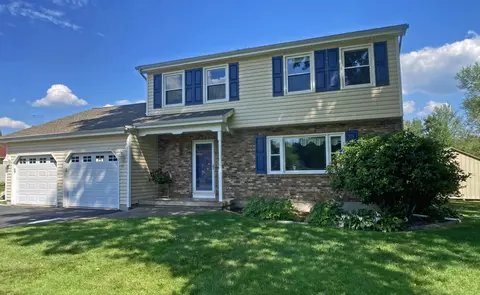51 Squire Rd, Windsor, CT 06095