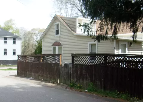 127 Baltic St, Norwich, CT 06360