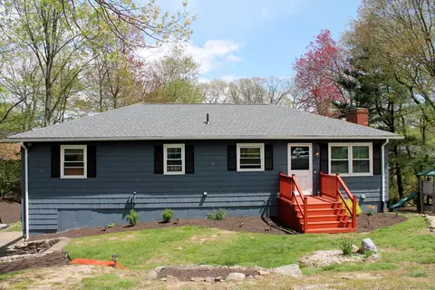 51 Pratte Ln, Wolcott, CT 06716