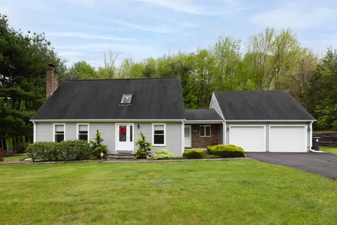 233 Matthews St, Bristol, CT 06010