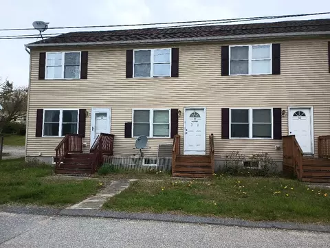 32 N Walnut St #32, Danielson, CT 06239