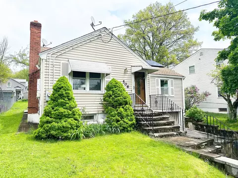 506 Trout Brook Dr, West Hartford, CT 06110