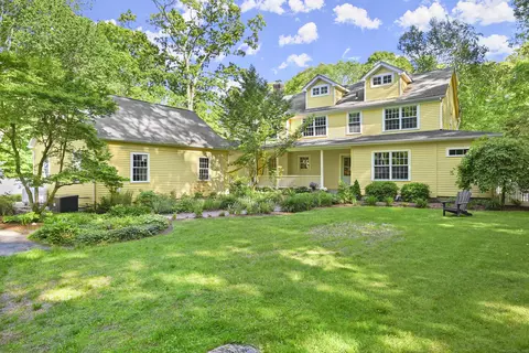 4 Piney Br, Essex, CT 06442