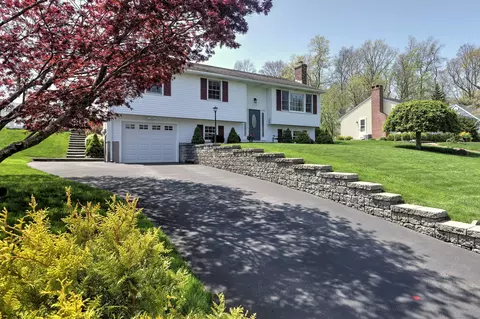 137 Pettit Dr, Meriden, CT 06451