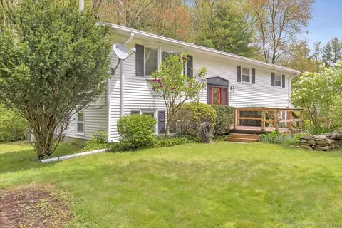23 Yeomans Rd, Columbia, CT 06237