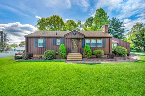 3 Westbrook Rd, Rocky Hill, CT 06067