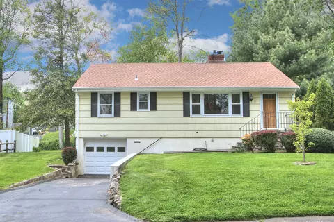71 Glenwood Ave, Norwalk, CT 06854
