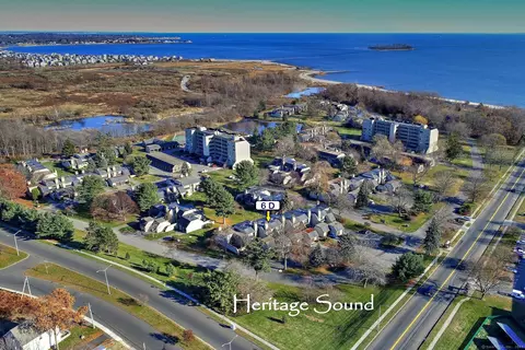 85 Viscount Dr #6D, Milford, CT 06460