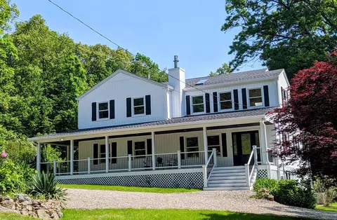 27 Maltbie Rd, Newtown, CT 06470