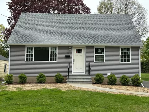 16 Scofield Pl, Norwalk, CT 06855