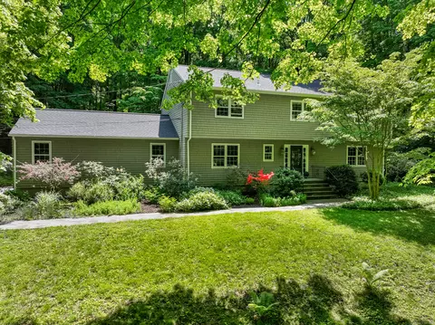 352 Newtown Tpke, Wilton, CT 06897