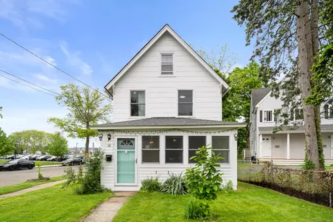 68 Church St, Branford, CT 06405