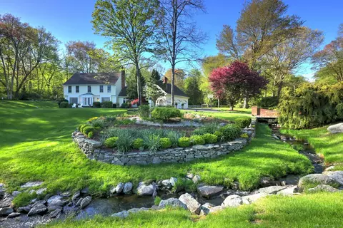 54 Sweetbrier Trl, Easton, CT 06612