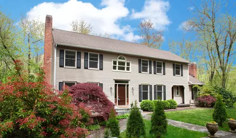 148 Stagecoach Rd, Avon, CT 06001