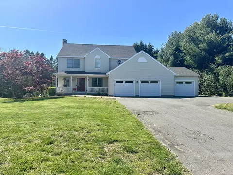 1 Eastwood Dr, Granby, CT 06060