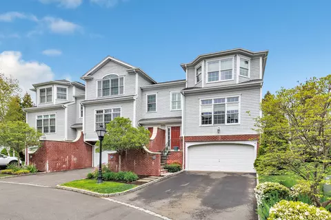 58 Southport Pl #58, Southport, CT 06890
