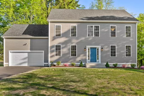 6 Budney Hill Rd, Ivoryton, CT 06442