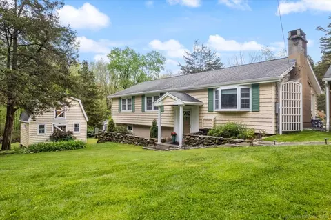 534 Green Hill Rd, Madison, CT 06443
