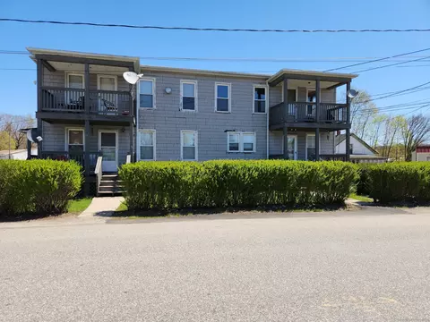 91 Willowbrook St, Windham, CT 06226